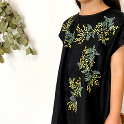 キャトルセゾン　2wayミモザ刺繍ワンピース　七分袖 キャトルセゾン 2wayミモザ刺繍ワンピース 七分袖 ミモザ刺繍前