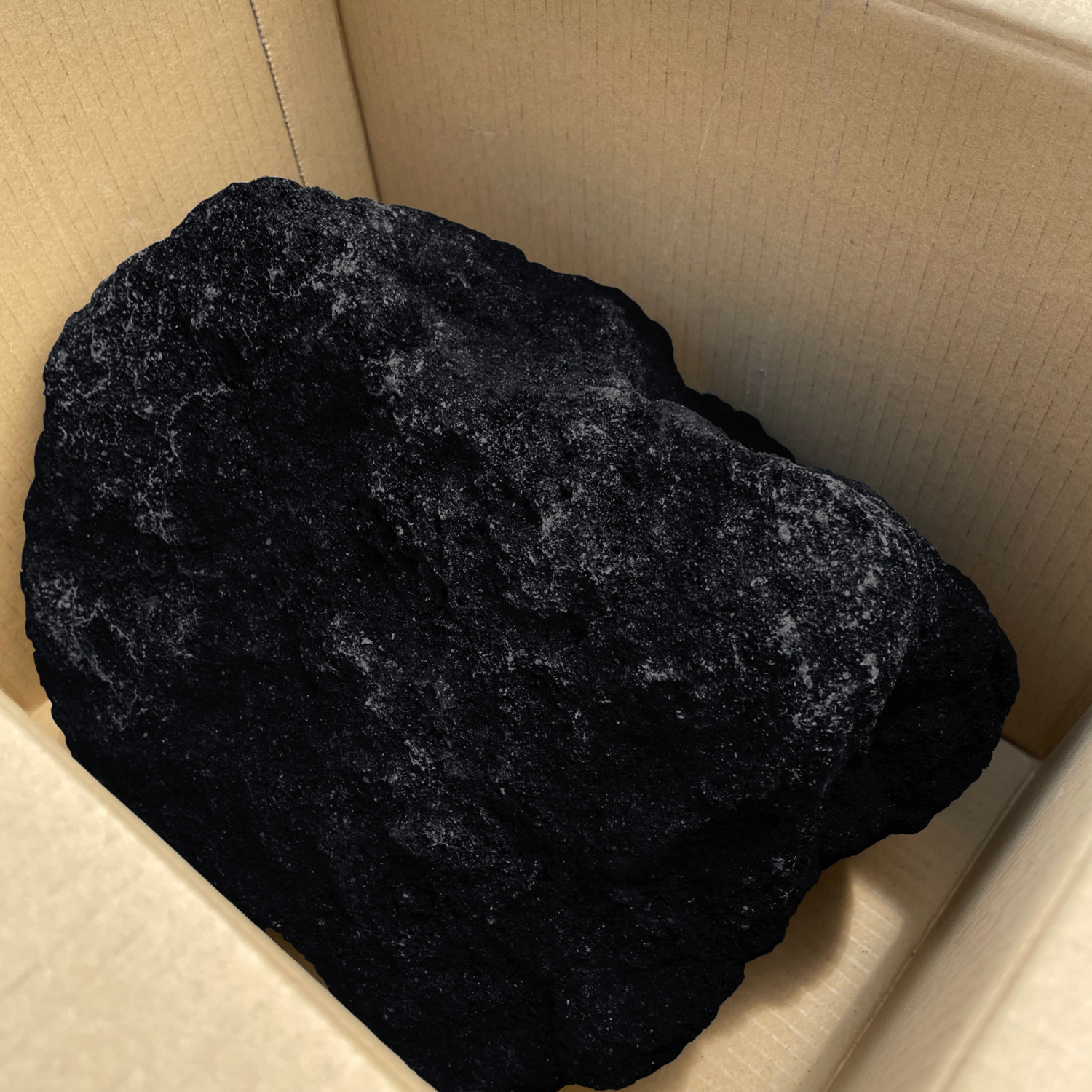 軽井沢浅間溶岩石・浅間石 25kg (梱包込み)