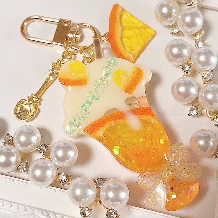 チャーム カフェシリーズオーダー専用ページ◆シェイカーキーホルダー 押しフルーツ
