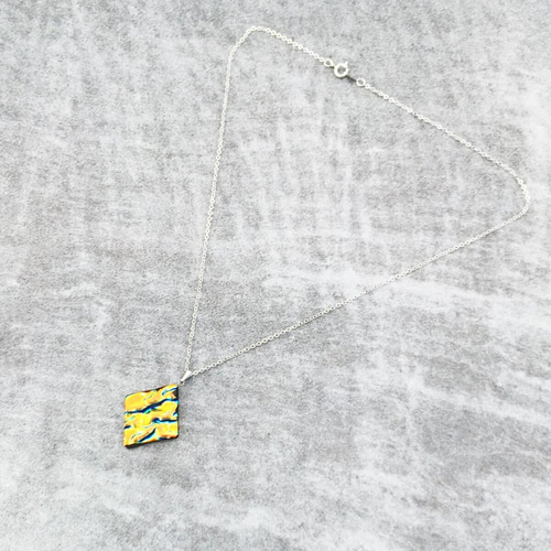 ブラック ダイクロ ガラス チップ 3g または5㎜角カットガラス その他