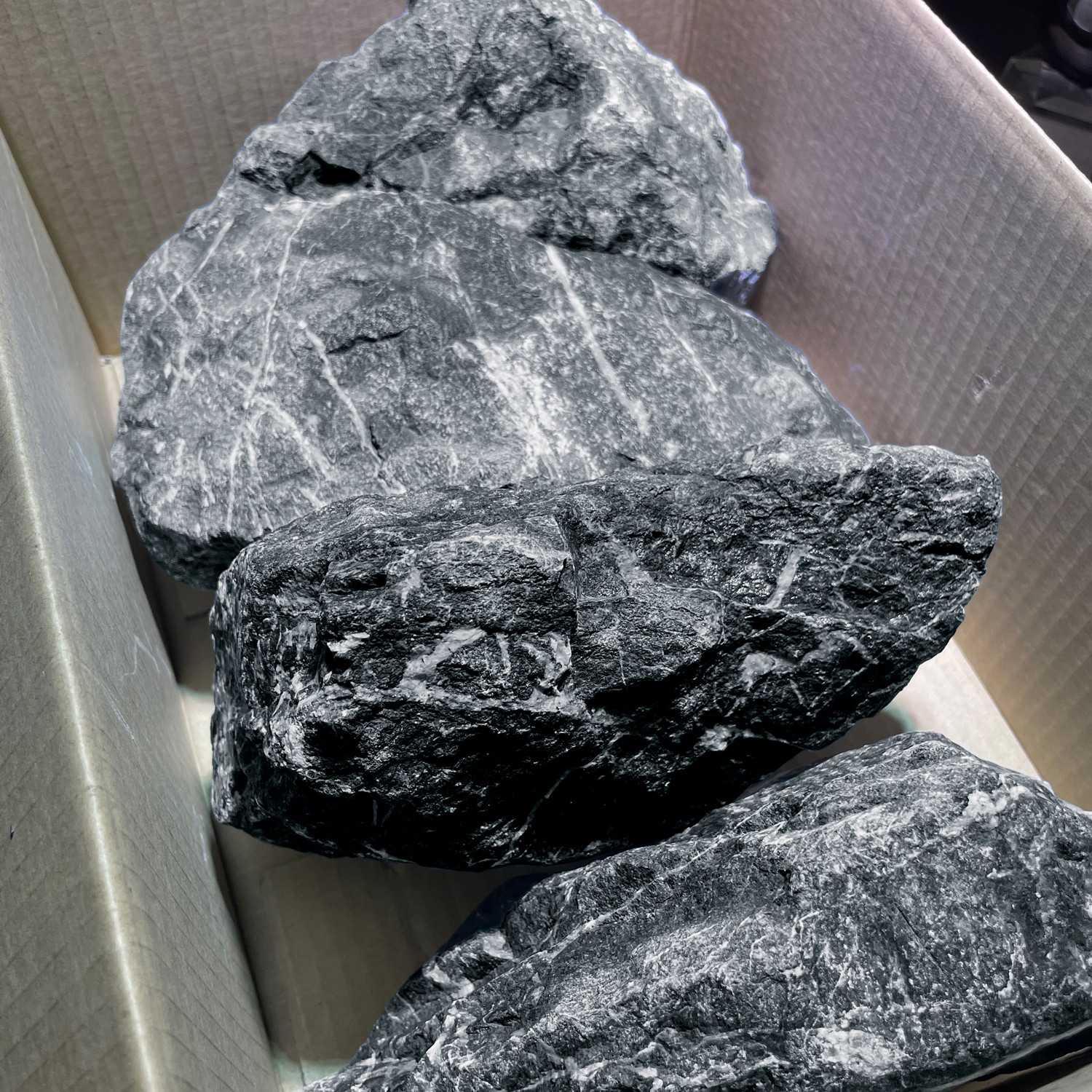 神風石 特大 XLサイズ 横幅約180mm〜250mm 10kgセット 【石質が 万天石 に近い石】 アクアリウム