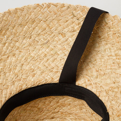 夏 レトロなフラットトップの垂れたつばのハット ブラックの紐がついた麦わら帽子 7枚目の画像