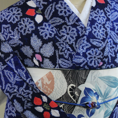 ◇現代 有松鳴海絞 浴衣◇【紺 朱他】細かい花柄の小紋模様 小柄