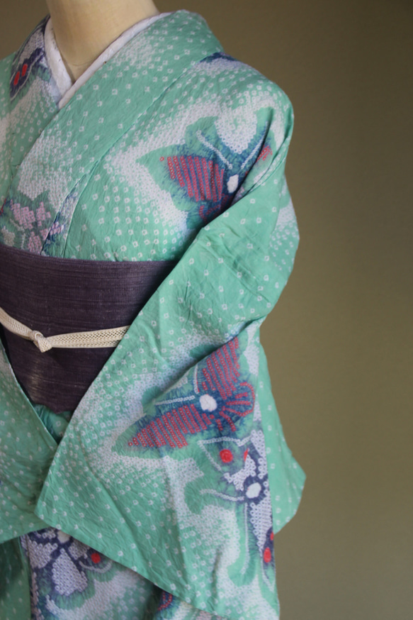 ◇現代 有松鳴海絞　浴衣◇【ミントグリーン】薄羽の蝶が舞う幻想的な雰囲気　トールサイズ裄72ｃｍ袖長め木綿浴衣　 8枚目の画像