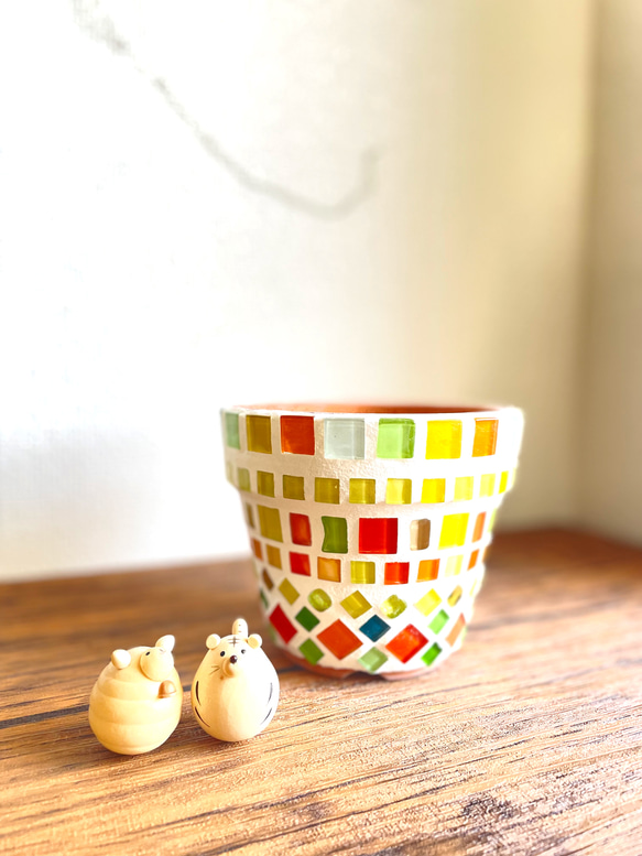 アグラオネマレッドゴールド◇観葉植物◇鉢付き◇4号◇鉢のみ販売可◇タイル鉢◇モザイクタイル◇オリジナル作品 9枚目の画像