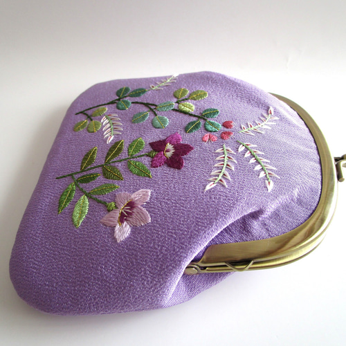 日本刺繍 』＊桔梗と萩＊ がま口ポーチ・化粧ポーチ◇ラベンダー＊紫