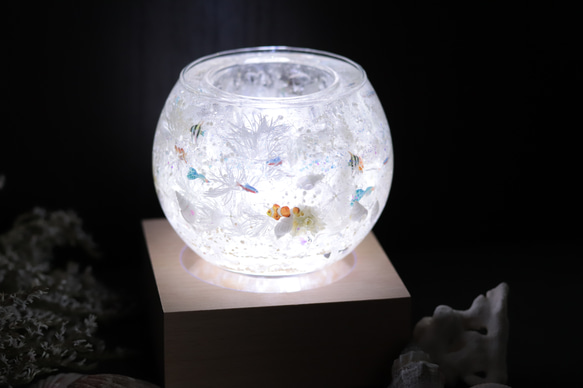 「カクレクマノミたちの水晶の海の世界」キャンドルホルダー&LEDキャンドルセット＊プリザーブドフラワー＊水晶 20枚目の画像