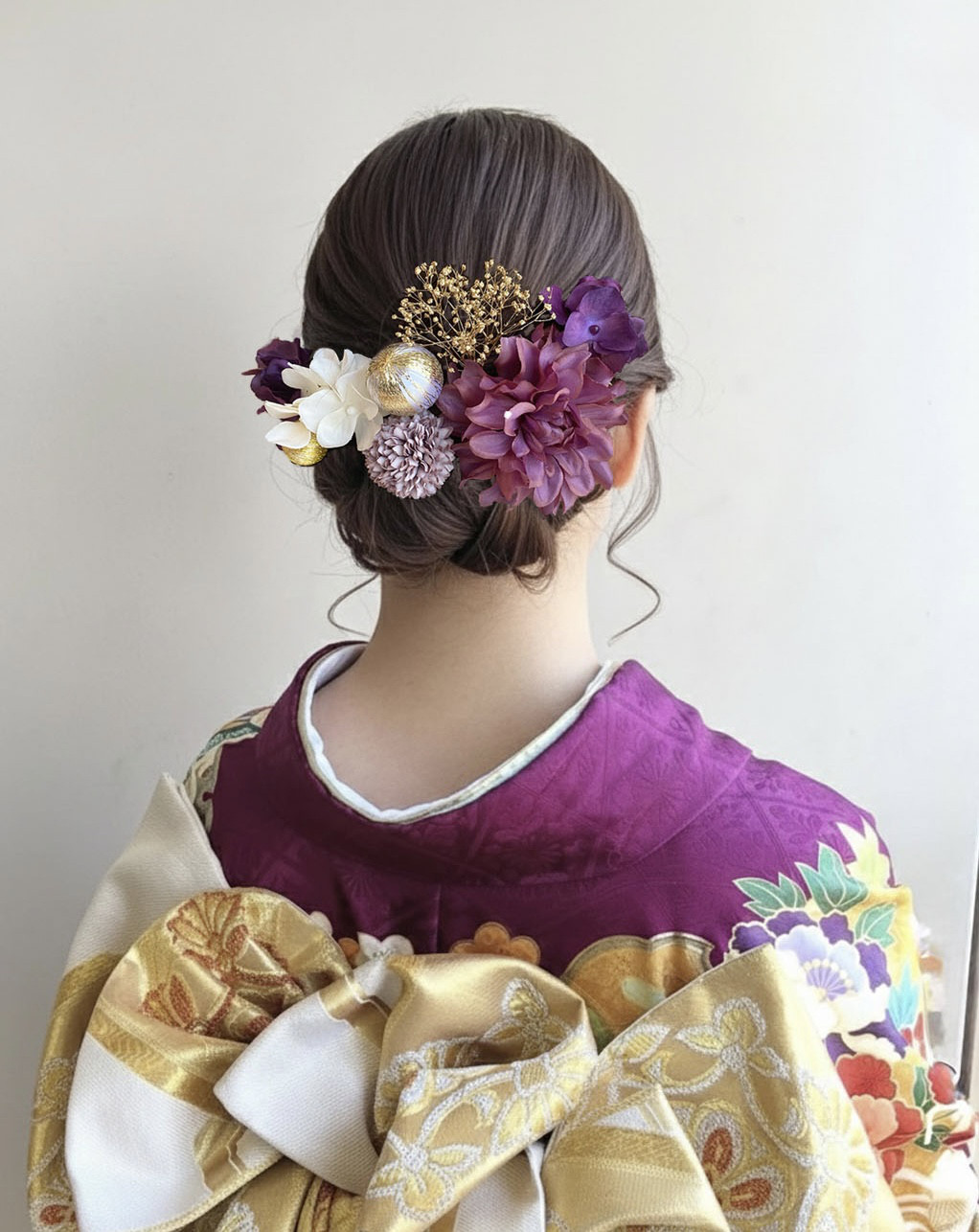 パープルダリア　ホワイトゴールド　和玉髪飾り　成人式　卒業式　結婚式　振袖　袴　色打掛　和装　成人式髪飾り　卒業式髪飾り