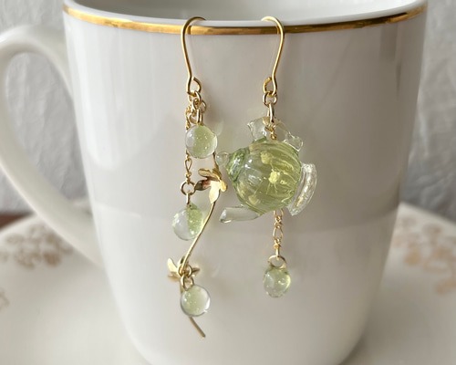 【471】カスミ草のピアス／イヤリング／カスミ草 5a5219a2aee58a0e46c1e38fe1fd1f