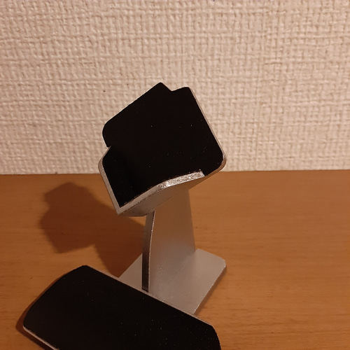 懐中時計スタンド　ブラック懐中時計収納、ディスプレイスタンド　ak-design 懐中時計スタンド プレゼント ブラックデザインデスク懐中時計