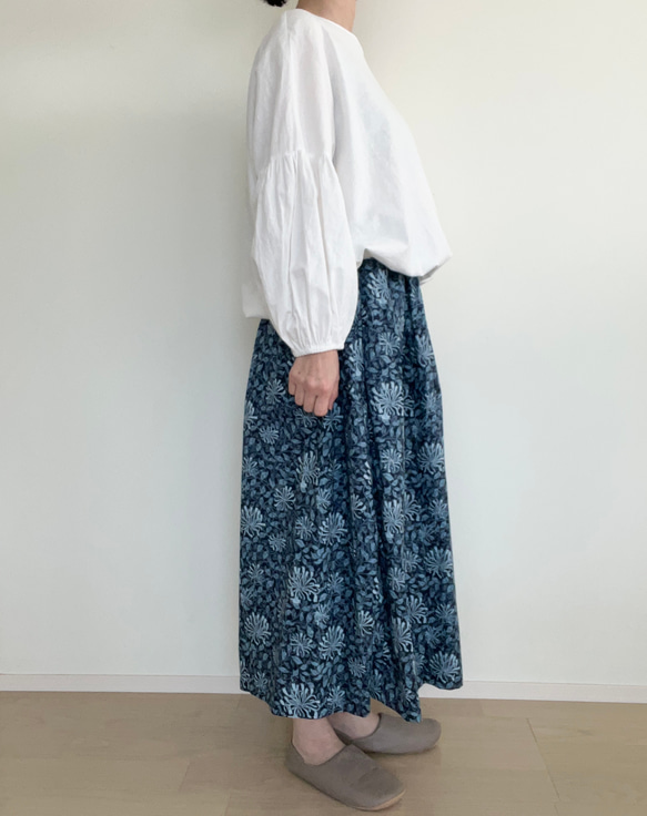 ゴムタックスカート　ウイリアムモリスバニーサックルネイビー 5枚目の画像