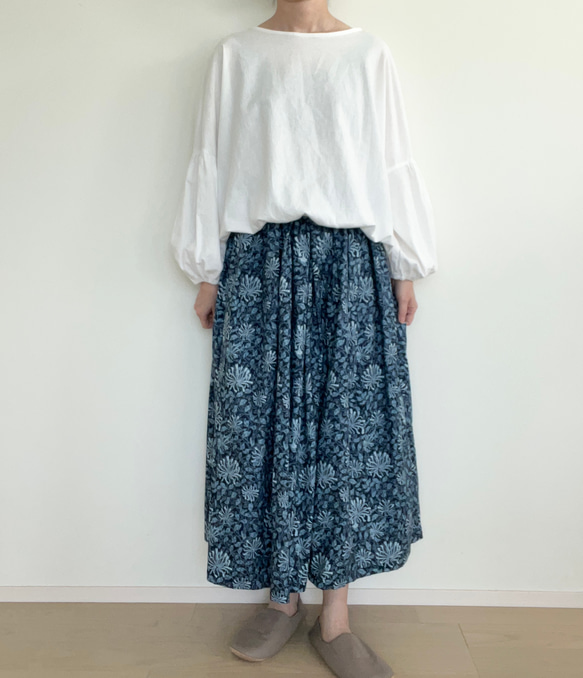 ゴムタックスカート　ウイリアムモリスバニーサックルネイビー 7枚目の画像