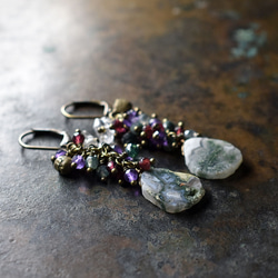 孔雀石英、重石榴石和紫水晶、赫基默鑽石、民族鐘形耳環 第1張的照片