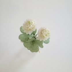 染め布花☆四つ葉のクローバーとしろつめくさの可愛いコサージュ 7枚目の画像