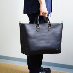 ビジネスバッグ A4 ブラック ショルダーバッグ 革鞄 レザーバッグ メンズ レディース 1枚目の画像