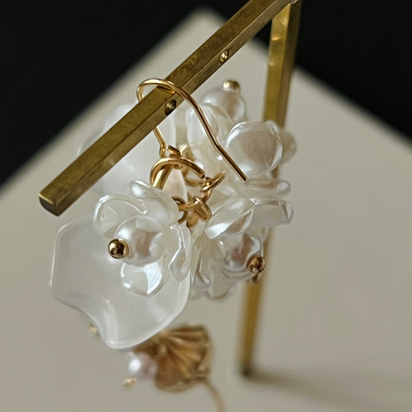 非常適合新娘❤️小搖曳花朵可供選擇❤️耳環配件透明金花[093] 第7張的照片