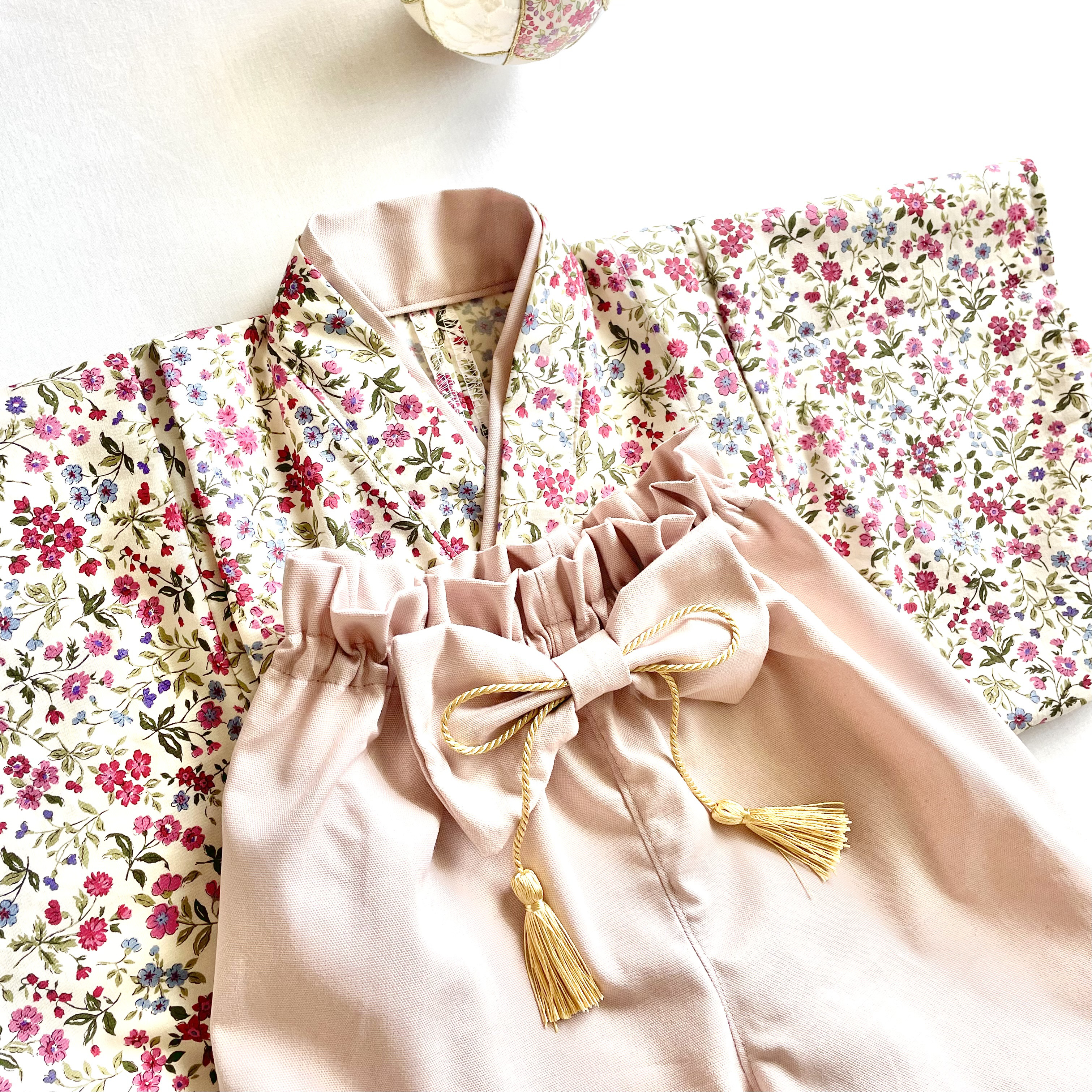 【お宮参り・お食い初めに】洗えるベビー袴｜女の子／花柄×ピンク　百日祝い　七五三　100日　ひなまつり　着物　出産祝い