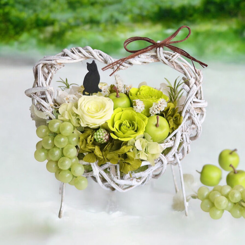 優しいブルーフラワーのハート籠/アーティフィシャルフラワー（造花