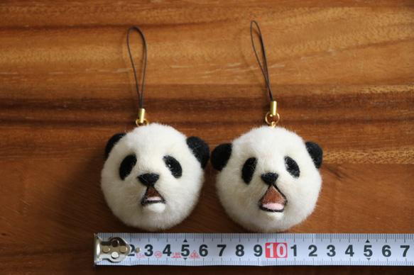 パンダのストラップ 2個セット　羊毛フェルト 4枚目の画像