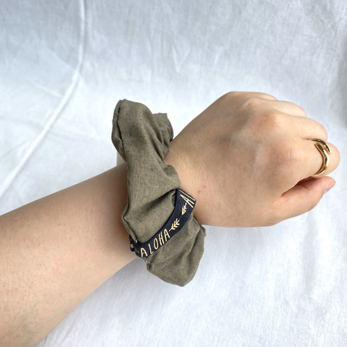 カーキ ブラックタグ付き【シュシュ010】 シュシュ あいあいわーく | 1