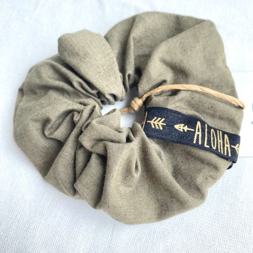 カーキ ブラックタグ付き【シュシュ010】 シュシュ あいあいわーく | 1