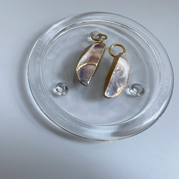 oyster shell stainless pierce 牡蠣殻×金継ぎフープピアス ゴールド サージカルステンレス 2枚目の画像