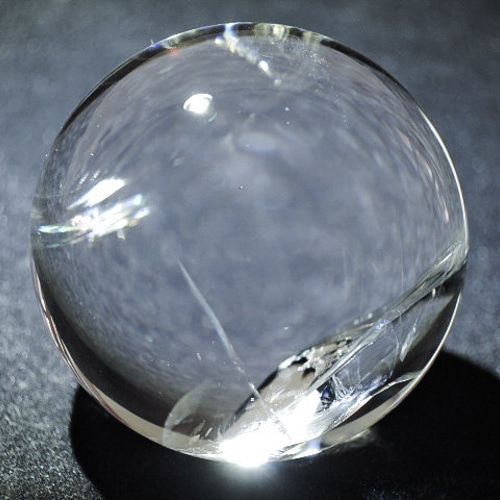 ☆ヒマラヤ産 極上!☆虹の水晶玉46mm/140g+台座付☆レインボー ☆ヒマラヤ産 極上!☆虹の水晶玉46mm/140g+台座付☆レインボー