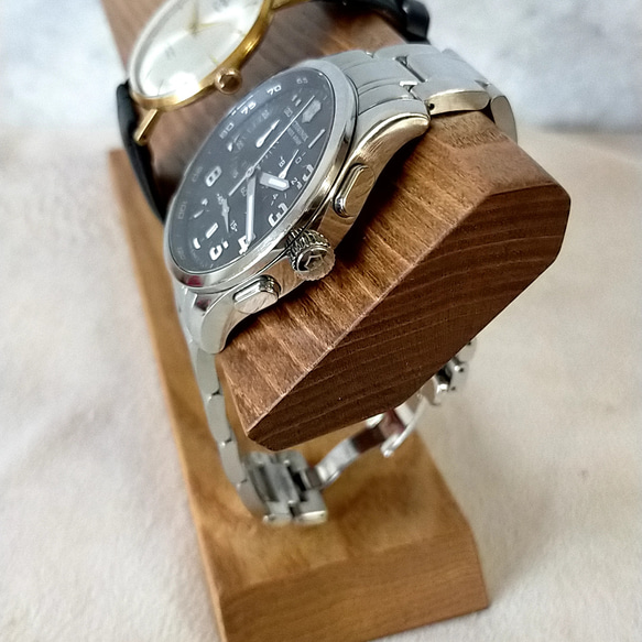 【完成品】木製　腕時計スタンド　【エンジュ＆ウォールナット】日本産 3枚目の画像