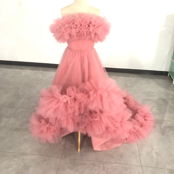 豪華！コーラルピンク カラードレス チュールスカート ベアトップ 花嫁  