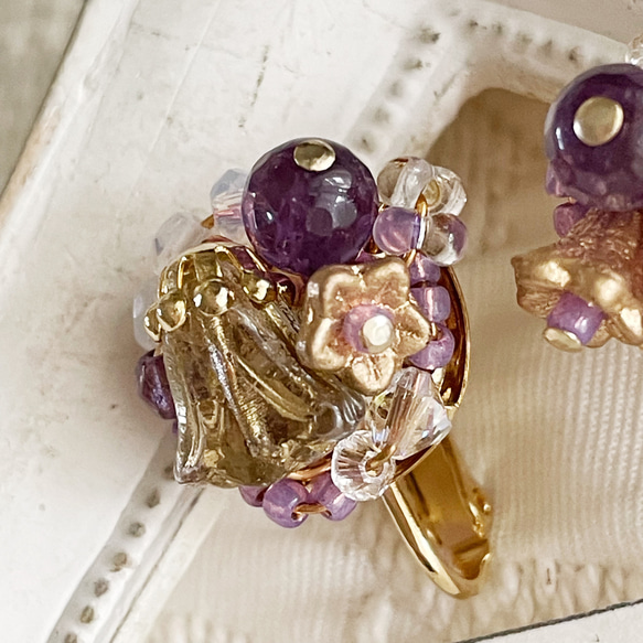 新作＊紫花冠　天然石アメジストと花々のイヤリング(イヤリングのみです) 8枚目の画像