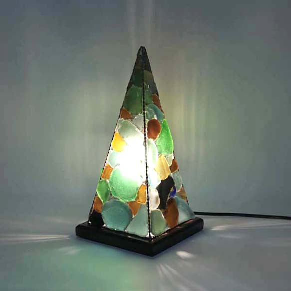 シーグラスのランプ　ピラミッドランプ L-21 1枚目の画像