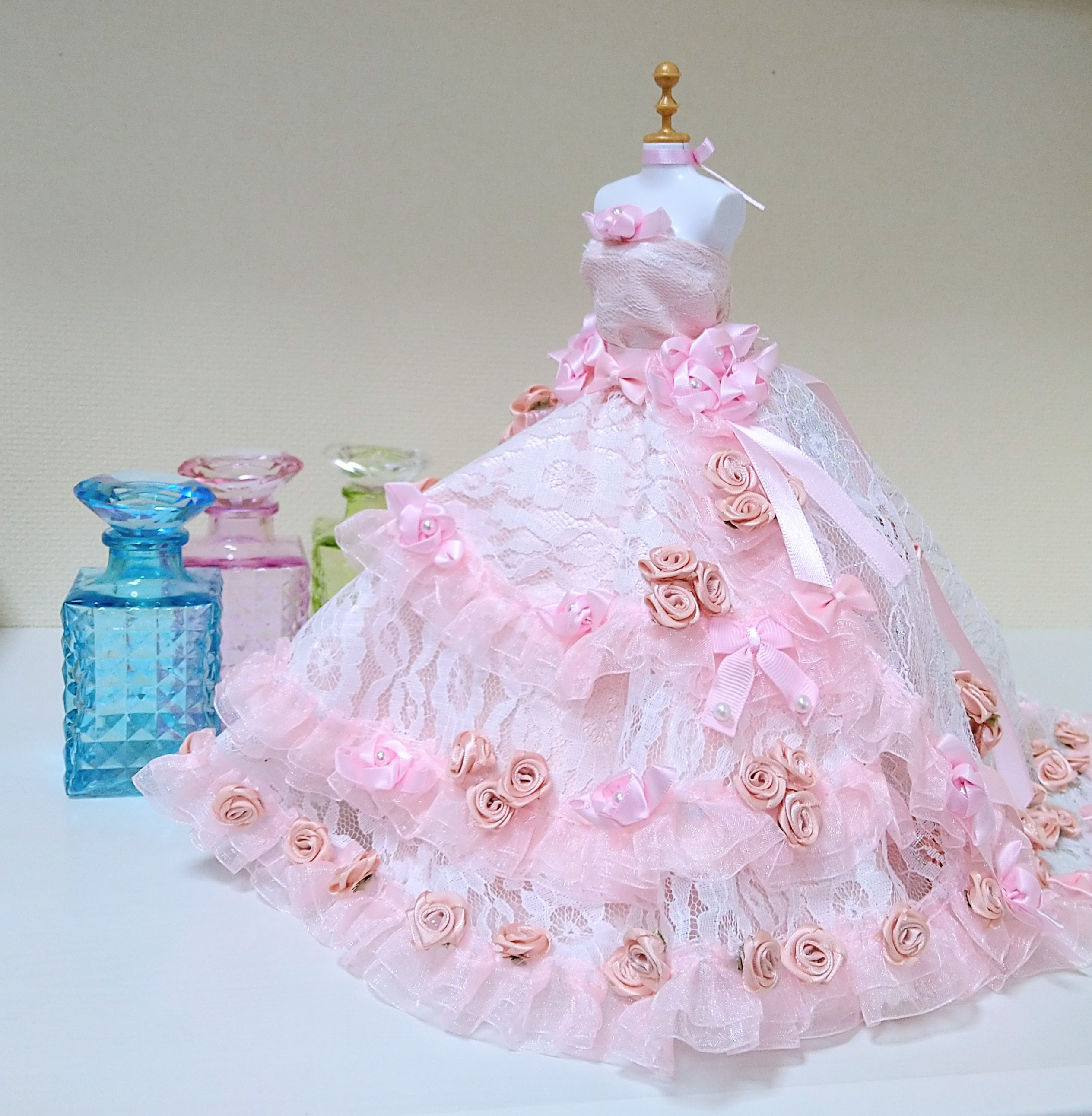 289一点物ミニチュアウエディングドレス☆プチ薔薇ピンクミニ薔薇姫系 