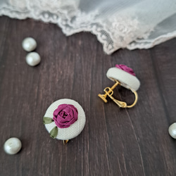 艶やかなバラ　リボン刺繍　イヤリング/ピアス 3枚目の画像