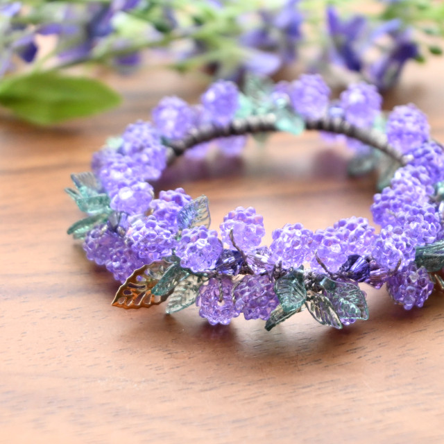 春もの超早割✨ラベンダーのリース…ビーズ シュシュ＊ブレスレット✨特集掲載作品