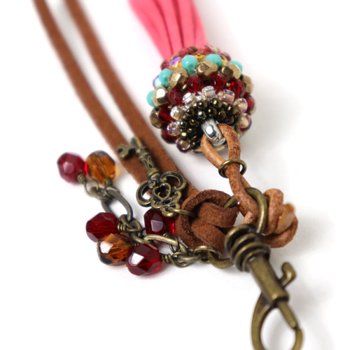 チェコビーズのタッセルキーホルダー ビーズアクセサリー ハンドメイド