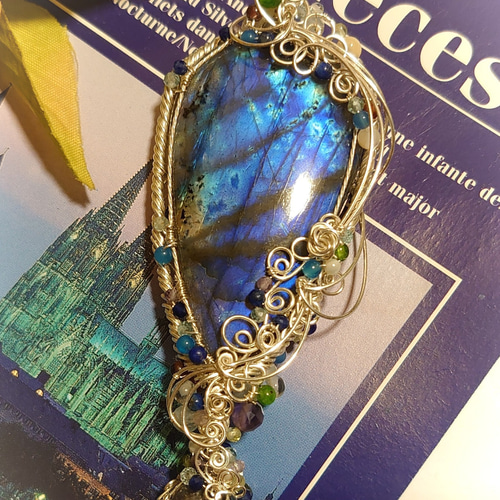 高品質 ラブラドライト×プラチナルチル×アンモライト オファー 3連