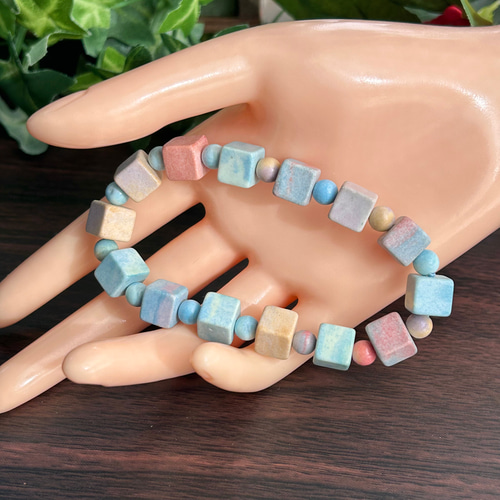 万能の力～ マカロンアラシャン アゲート キューブ（スクエア）型