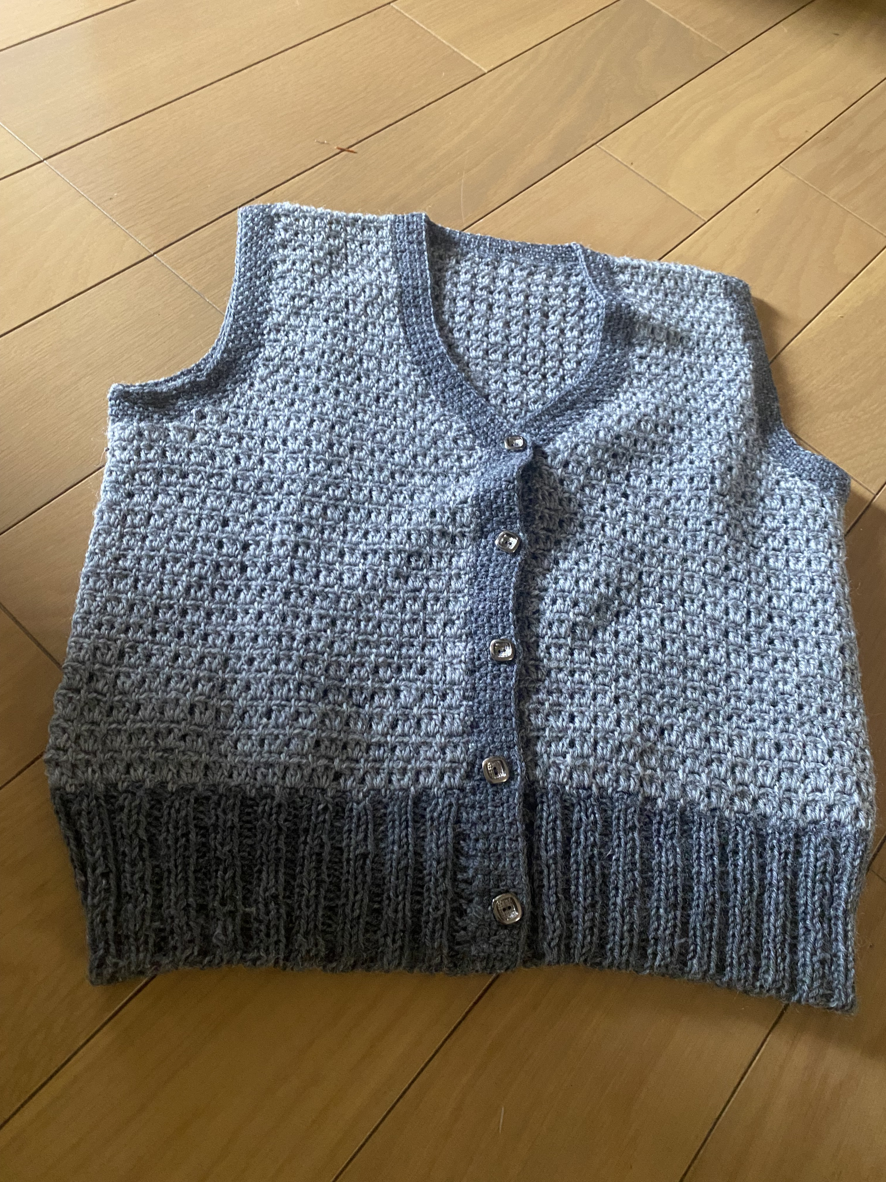 ショート丈　前開きベスト