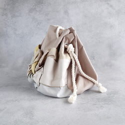 由不同材質製成的抽繩袋（hidamari）<bag017> 第4張的照片