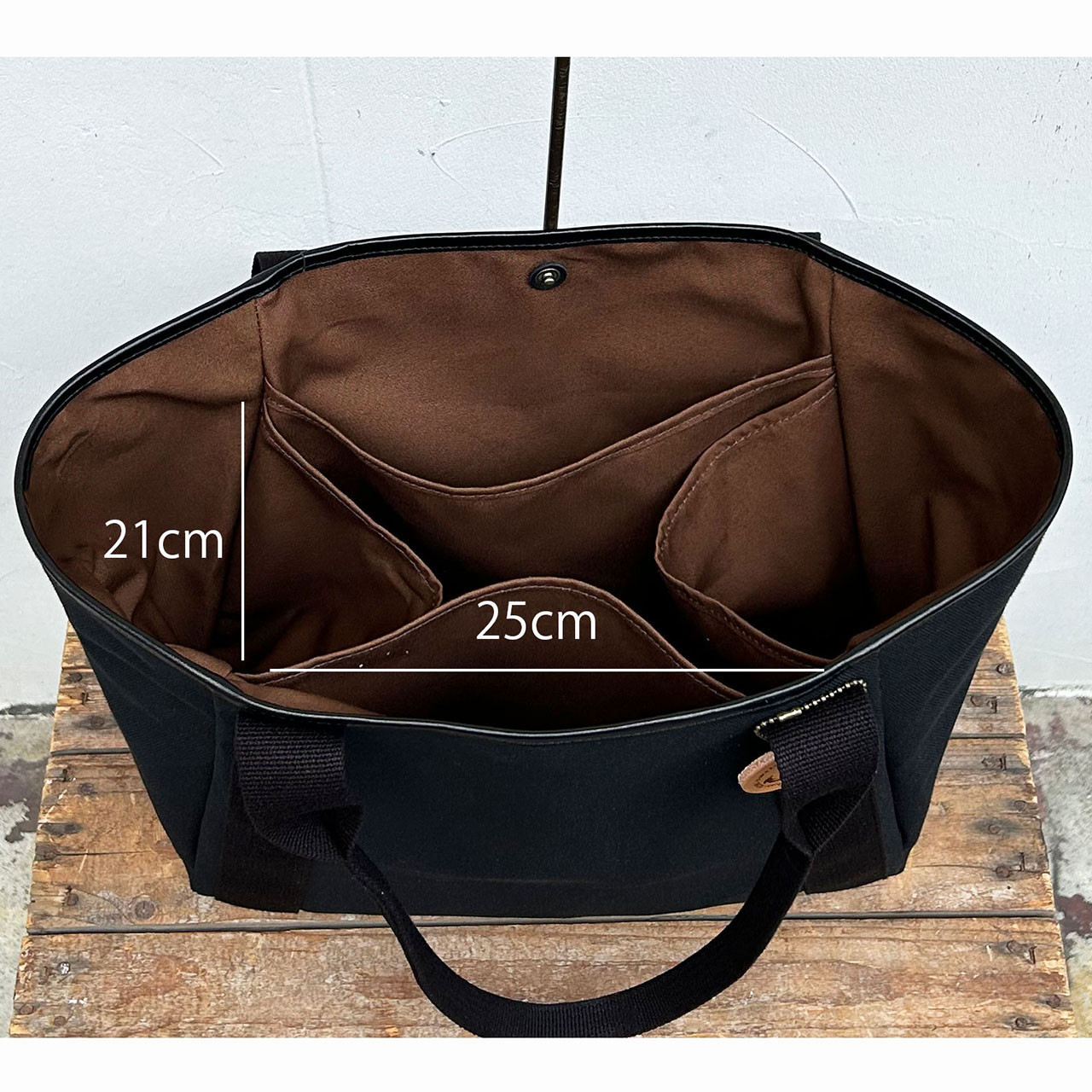 通勤通学お出かけに！A4も入る頼れる私の相棒トートバッグ　いつものトートM：マッシュルーム×クロ×Pクロ＜受注製作＞