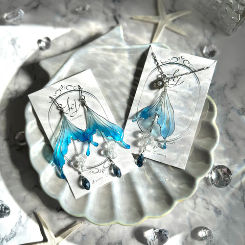 人魚の耳飾り【ブルー】 ピアス（フック・チェーン） Lyricalize 通販