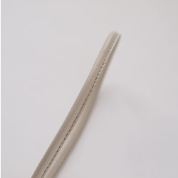 10m販売・ソフト本革ショルダー紐・8mm・芯入り　皮ひも　スマホショルダー・ポシェットなどにお使いいただけます 3枚目の画像