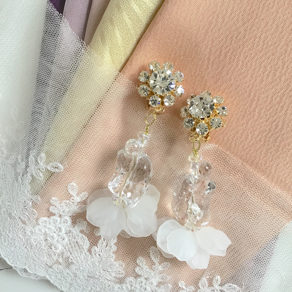 【bridal veil】earring イヤリング　フラワー　お花　クリア　ウエディング　ブライダル　結婚式493 3枚目の画像