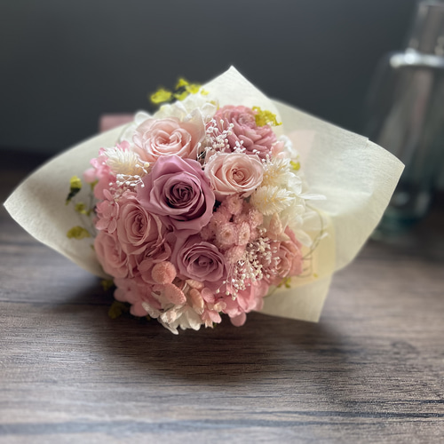 大人ピンクのナチュラルブーケ　アンティークラカラープリザーブドローズ　前撮り 大人ピンクのナチュラルブーケ アンティークラカラープリザーブド