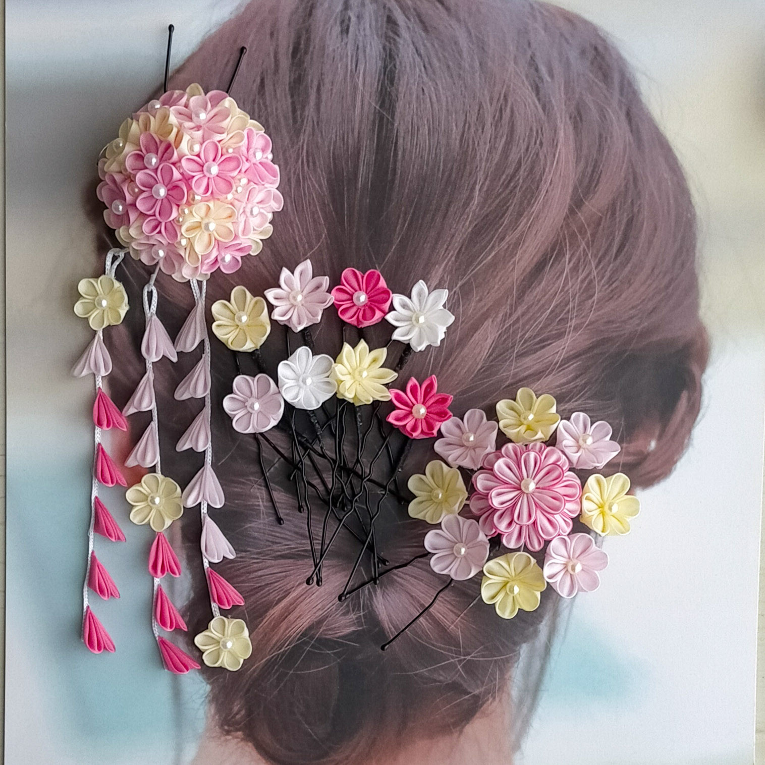 ピンク色と黄色が可愛いらしいつまみ細工髪飾りセット