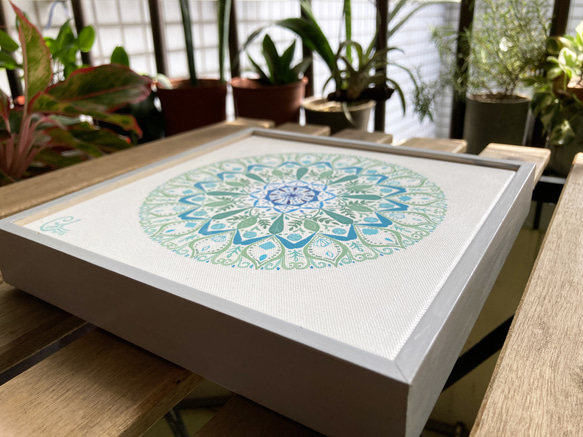 曼陀羅繪畫 《靈性種子3》經典框  Mandala painting " Soul Seed 3" with frame 第7張的照片