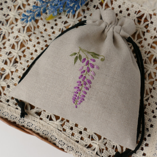 名入れ》藤の花＊リネンの手刺繍巾着ポーチ 巾着袋 ほころもり 通販