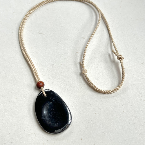 リラックス効果】ヘマタイト ウォーリーストーン 精麻より紐ネックレス