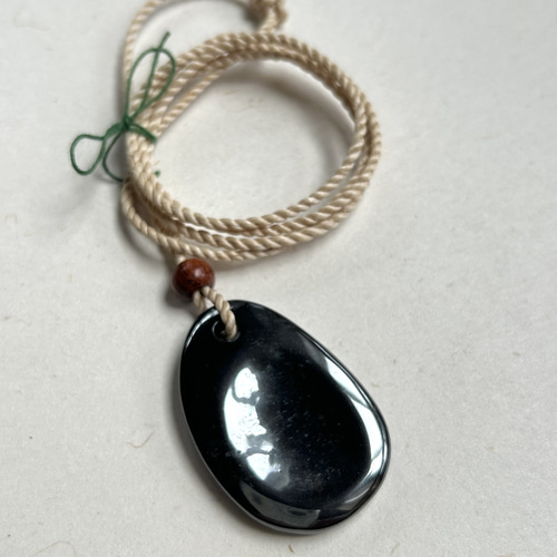 リラックス効果】ヘマタイト ウォーリーストーン 精麻より紐ネックレス