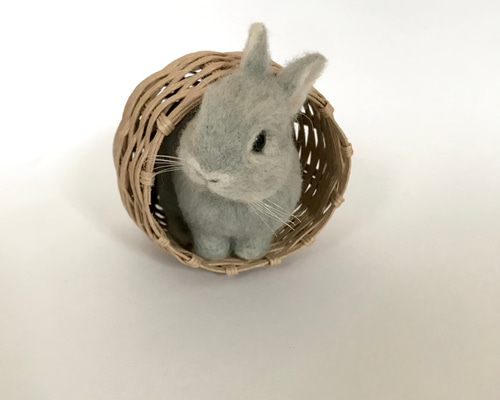 羊毛フェルト うさぎ黒柴ちゃん・うさぎくまちゃん2点トピアリー